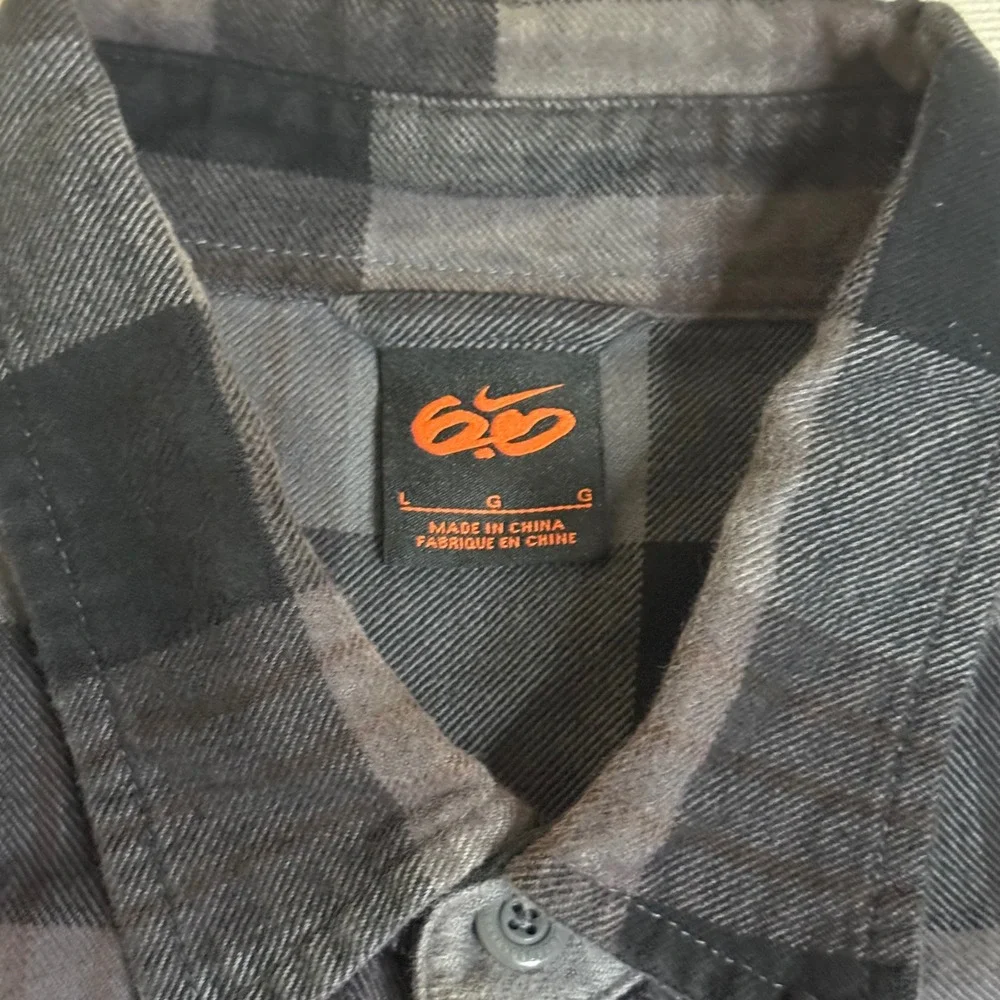 Nike 6.0 skater Flannel Shirt Mens Large Black Plaid Button Up 404546-021